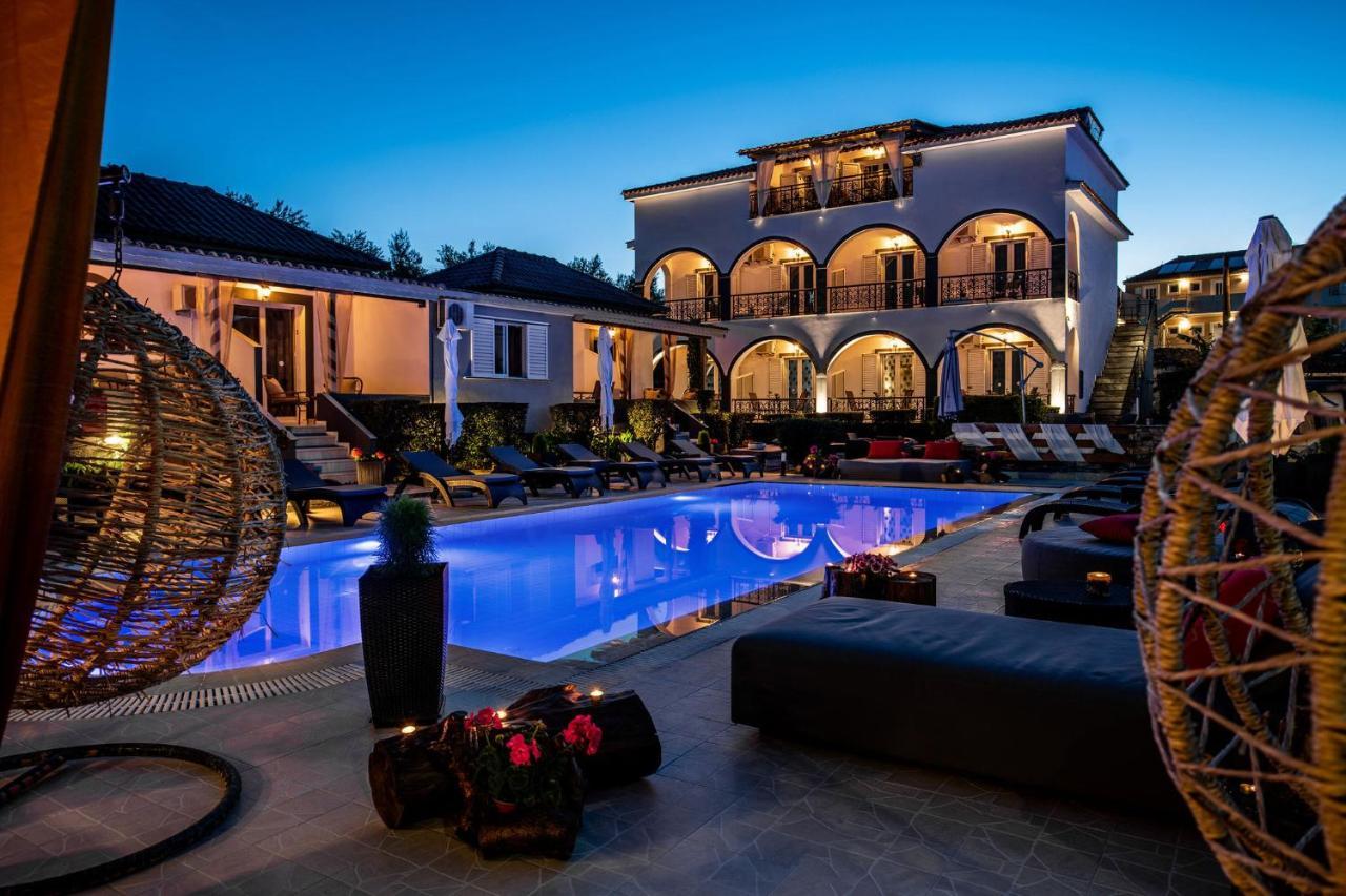 Villa Corali Apartments Sea Breath & Pool Amoudi Exterior photo