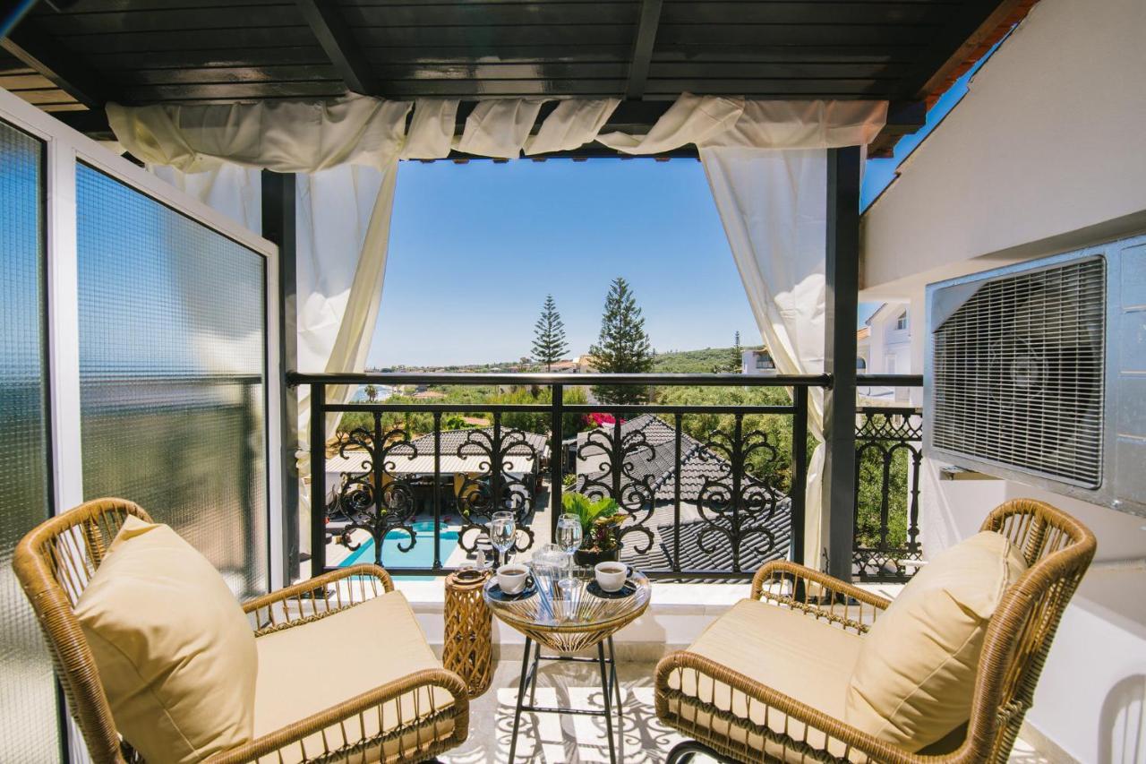 Villa Corali Apartments Sea Breath & Pool Amoudi Exterior photo