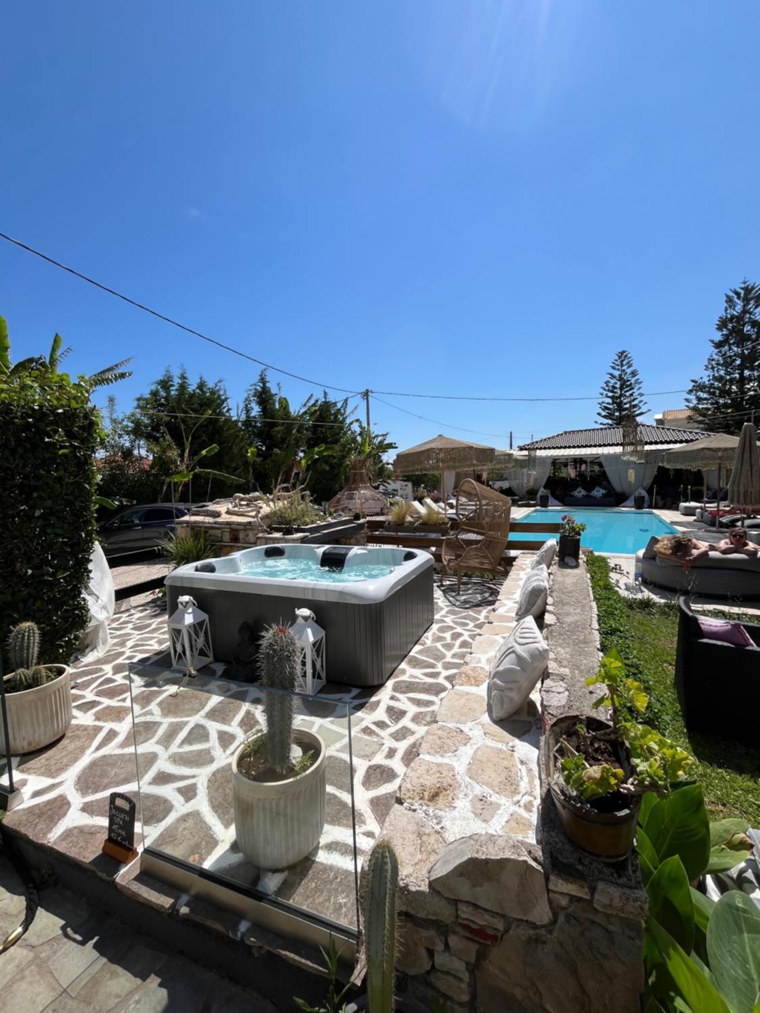 Villa Corali Apartments Sea Breath & Pool Amoudi Exterior photo